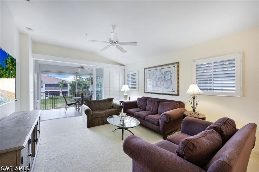 6914 Satinleaf Road N - Photo 4