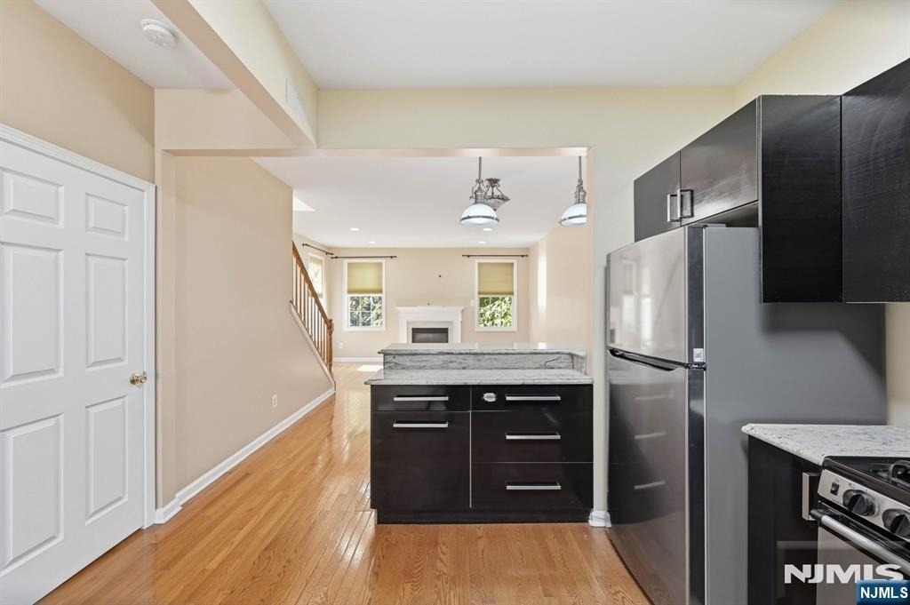 448 Hartford - Photo 12