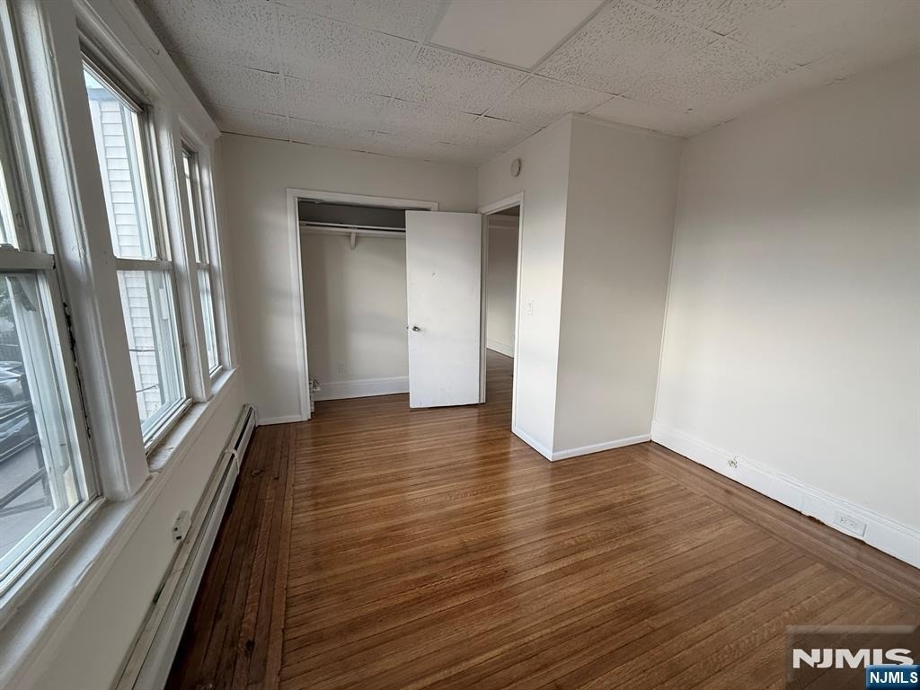 72 Hazelton - Photo 2