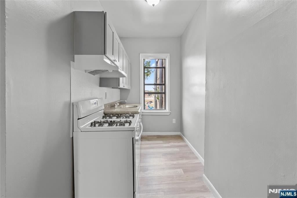 9 Monroe - Photo 2