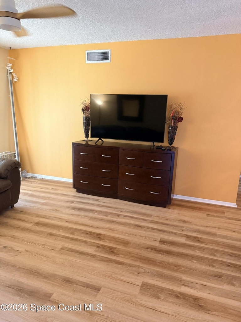 3135 Shady Dell Lane - Photo 4