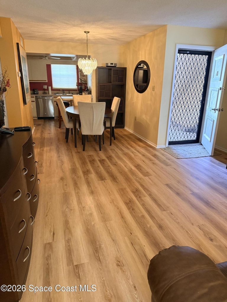 3135 Shady Dell Lane - Photo 3