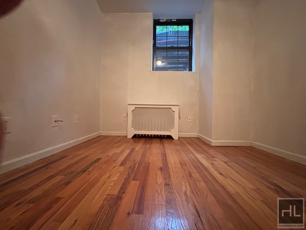 West 73rd Street - Photo 3