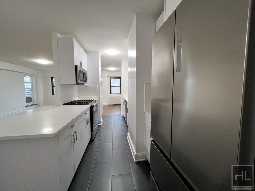 E 88th St - Photo 2