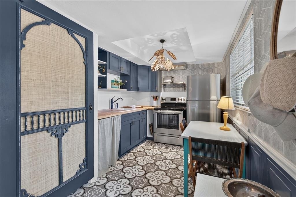 821 Deleon Court - Photo 11