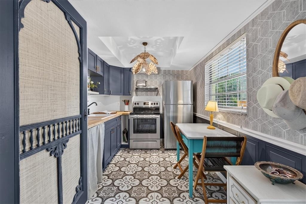 821 Deleon Court - Photo 12
