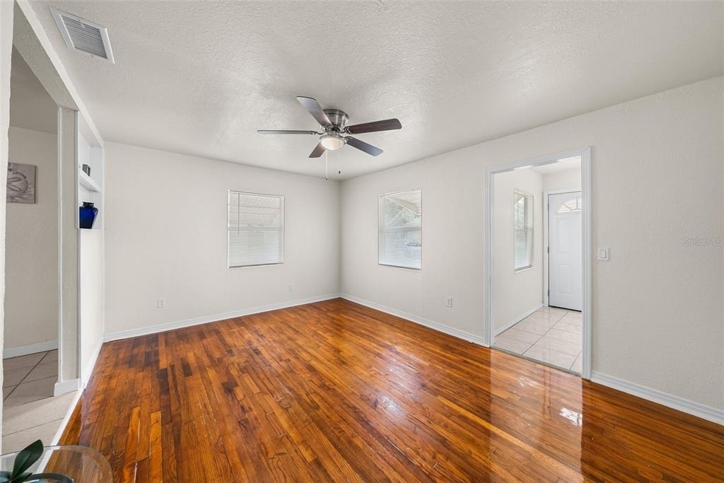 4053 41st Avenue N - Photo 8