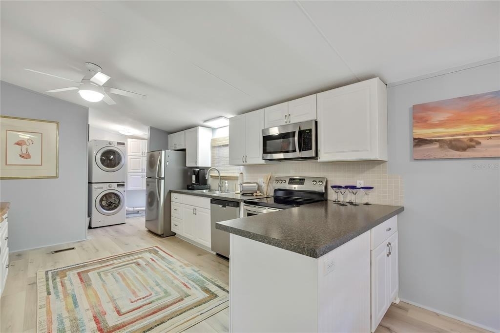 6388 W Oaklawn Street - Photo 5