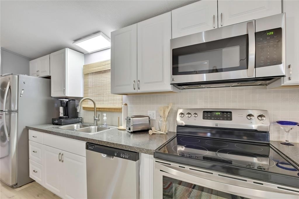 6388 W Oaklawn Street - Photo 7