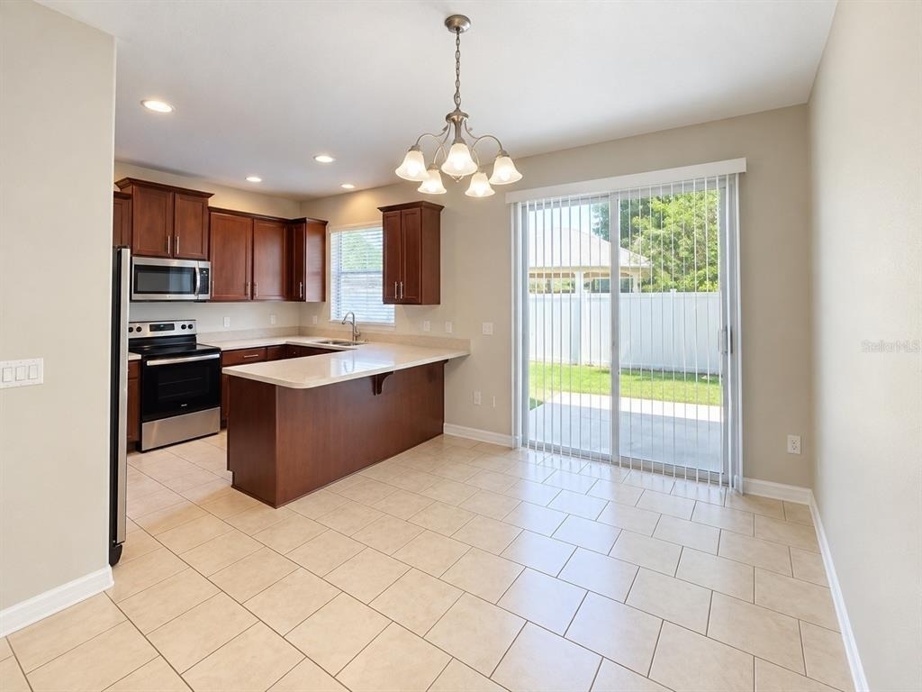 9407 Tawnyberry Street - Photo 2