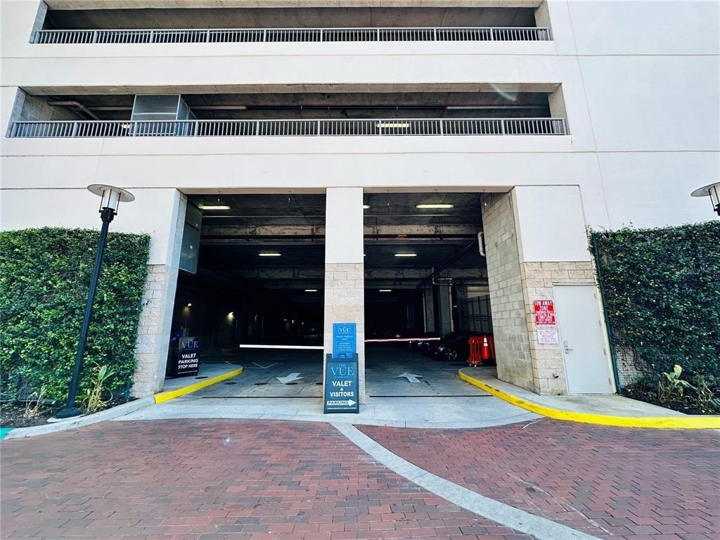 150 E Robinson Street - Photo 8