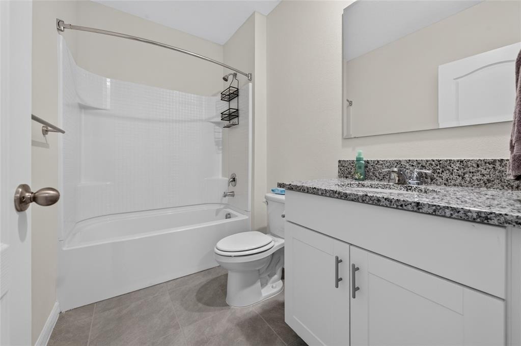 1324 Middle Lake Drive - Photo 17