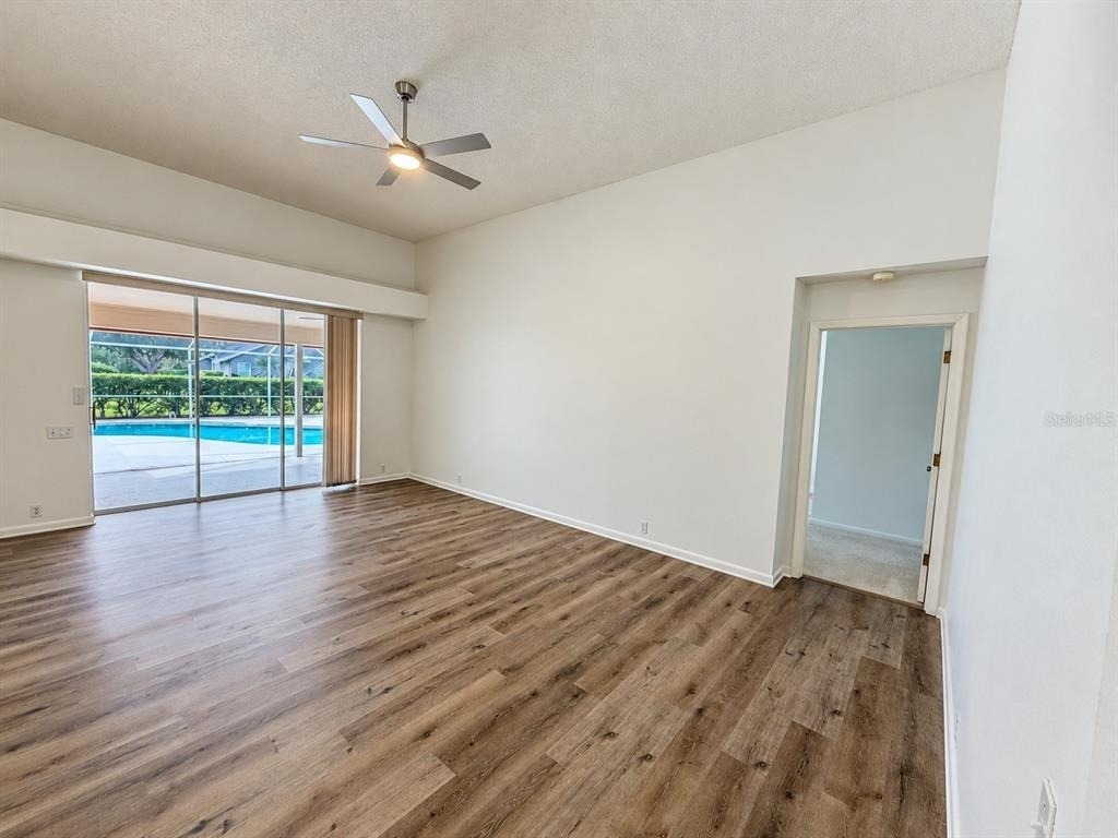 4871 Winterhaven Drive - Photo 10