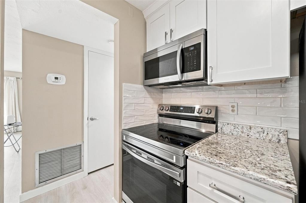 3265 Beneva Road - Photo 8