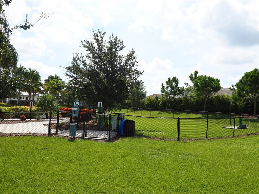 1734 Woodleaf Hammock Court - Photo 4