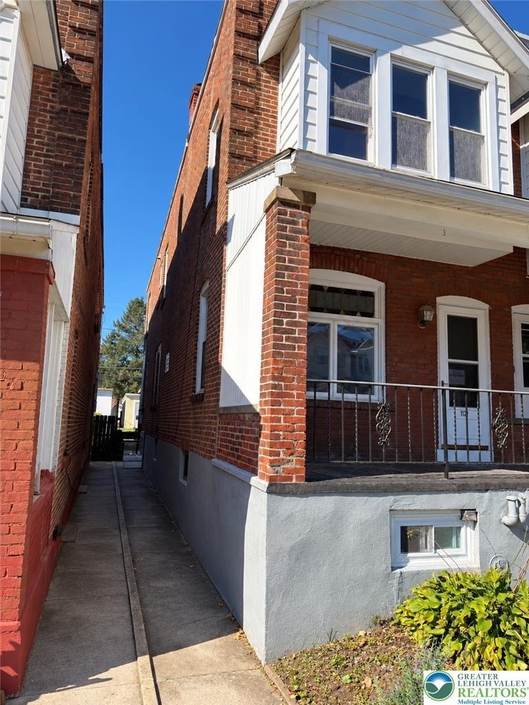 1120 S 10th Street - Photo 1