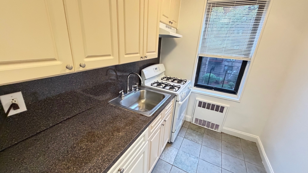 34-41 77th Street - Photo 4