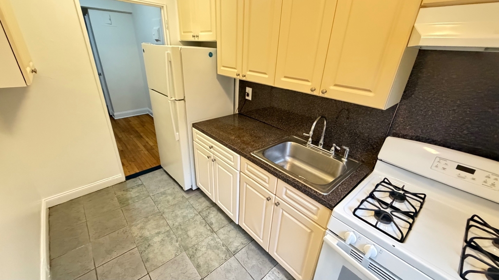 34-41 77th Street - Photo 5