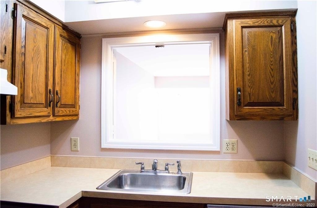 55 Mill Plain Road - Photo 12
