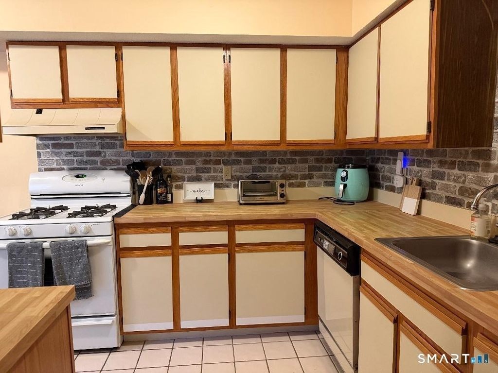 12 Talcott Forest Road - Photo 4