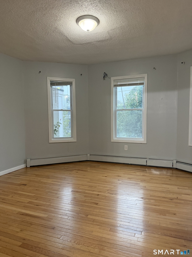 98-100 Shultas Place - Photo 2