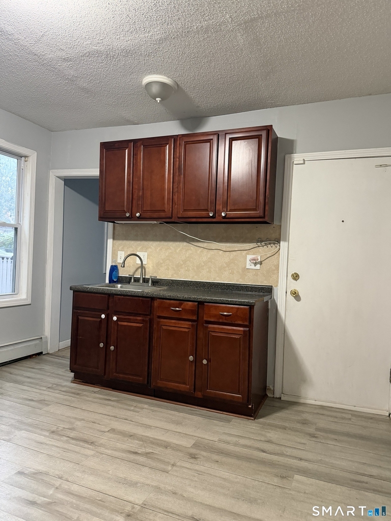 98-100 Shultas Place - Photo 1