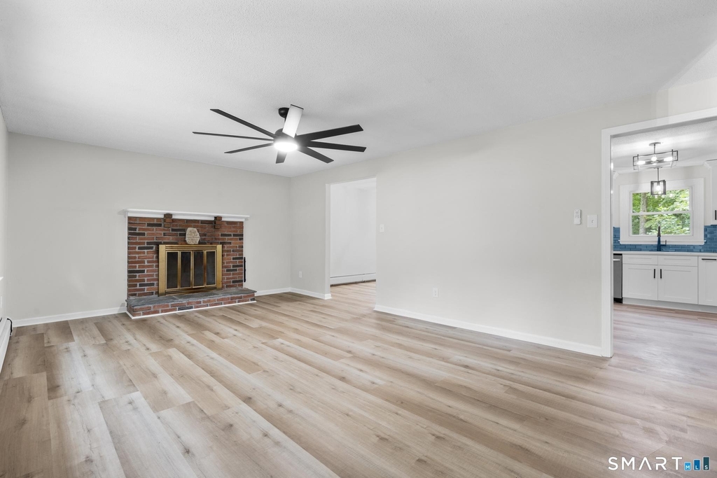 32 Woodhaven Drive - Photo 8
