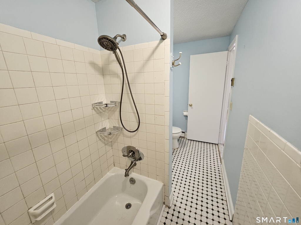 21 Sharon Lane - Photo 13
