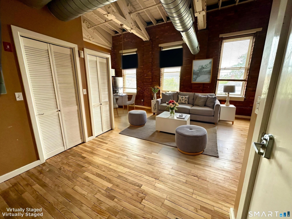 325 Lafayette Street - Photo 2