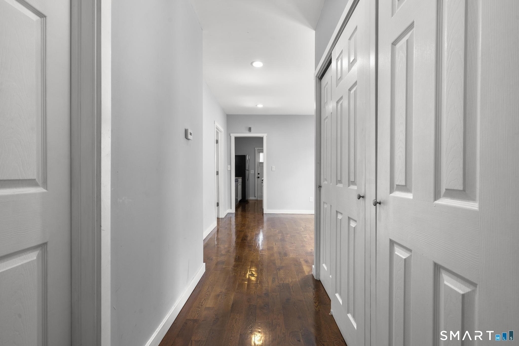 62 Saint Michaels Avenue - Photo 1