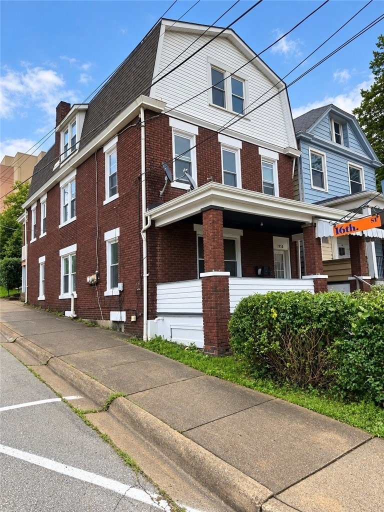 1538 5th Ave - Photo 1