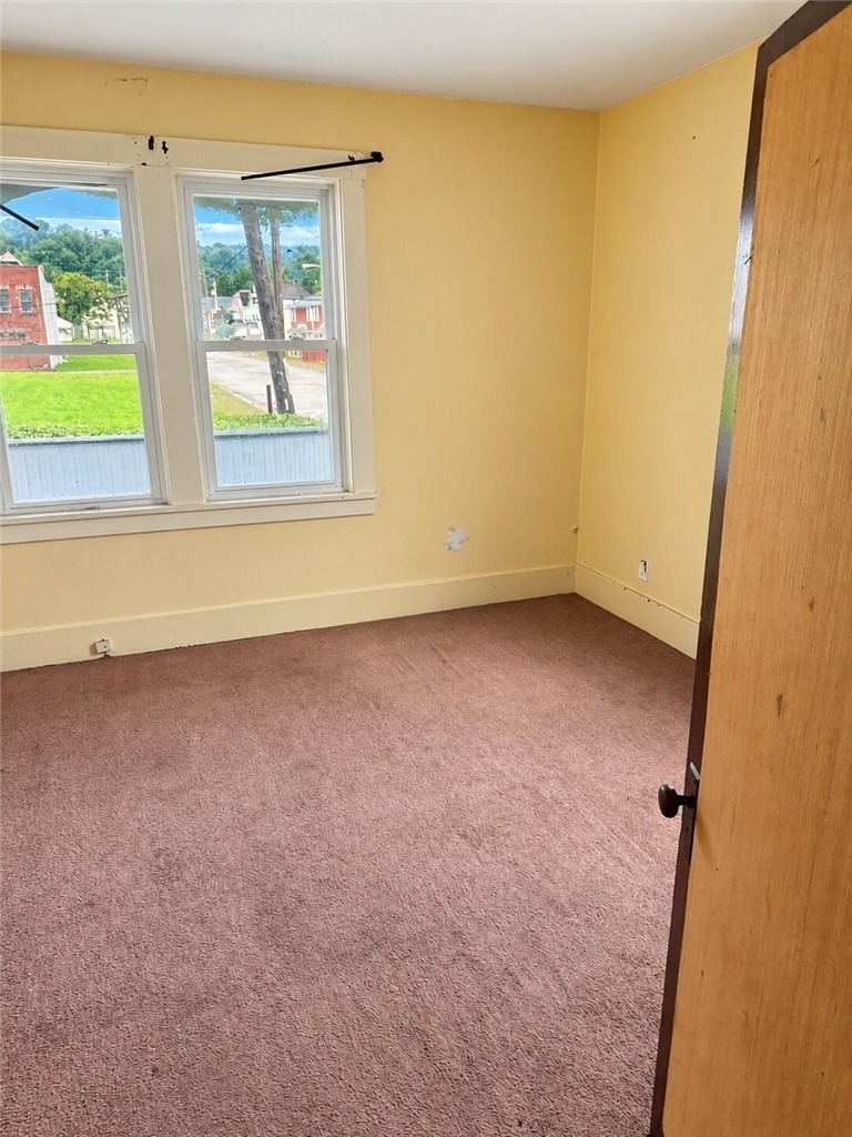 1538 5th Ave - Photo 2