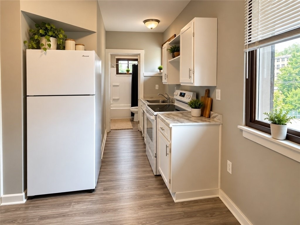 10261 Center Highway - Photo 3