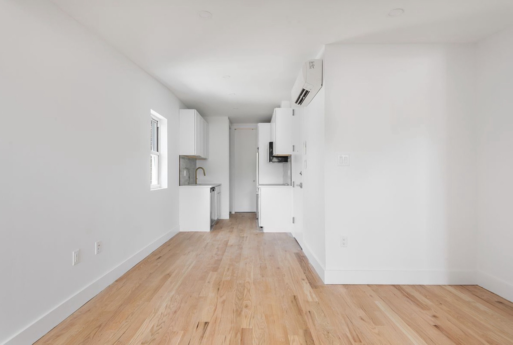 Eagle Street - Photo 4