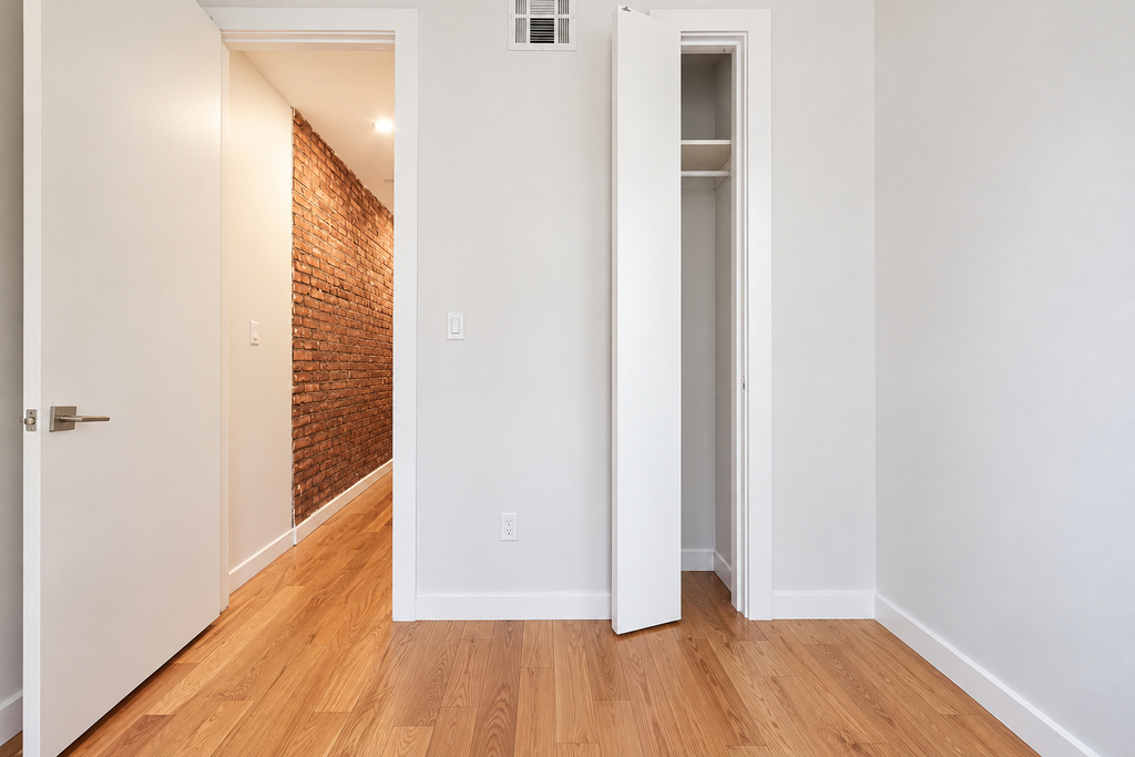 662 Park Place - Photo 4