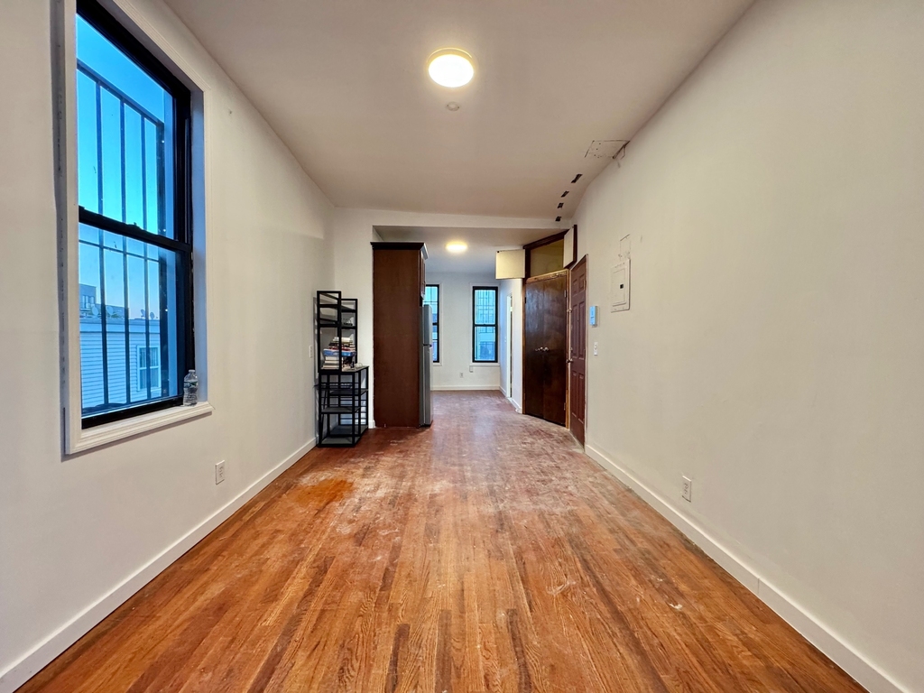144 Suydam Street - Photo 6