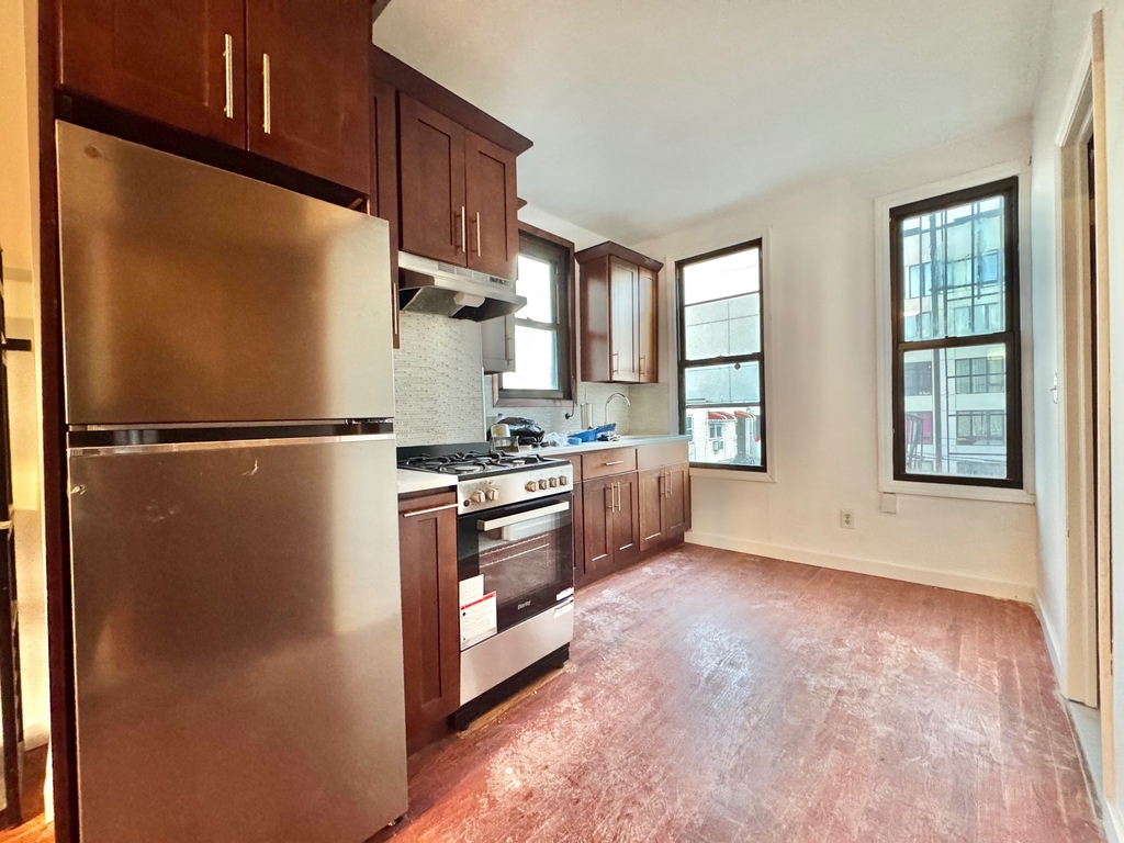 144 Suydam Street - Photo 5