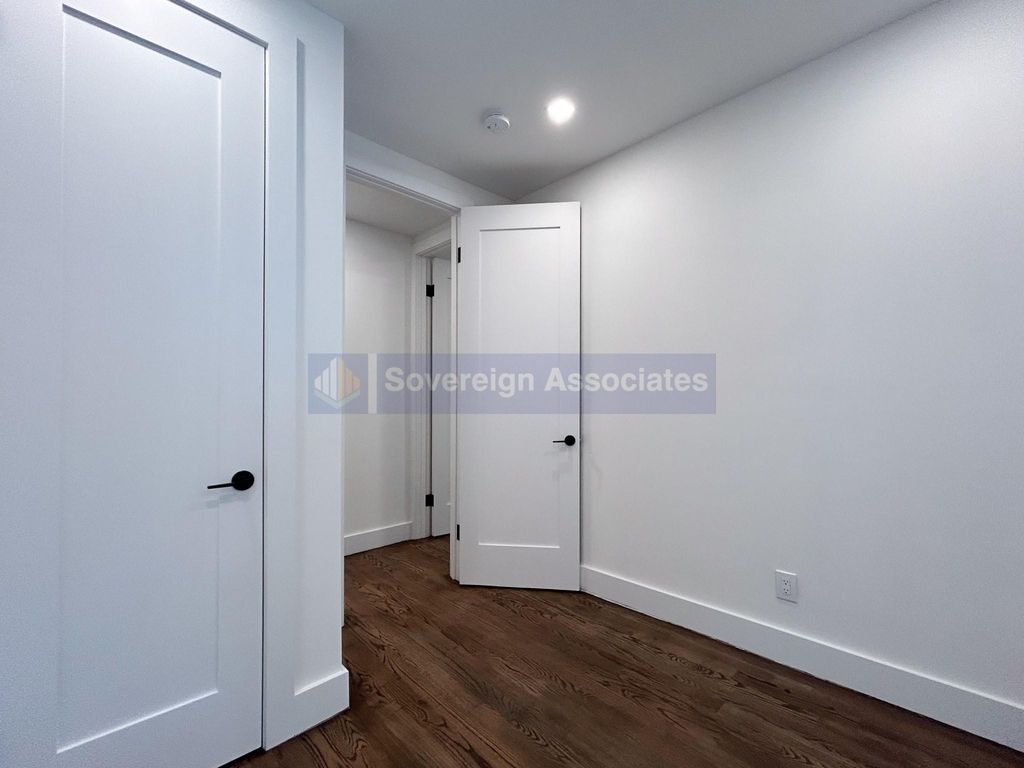 3139 Broadway - Photo 8