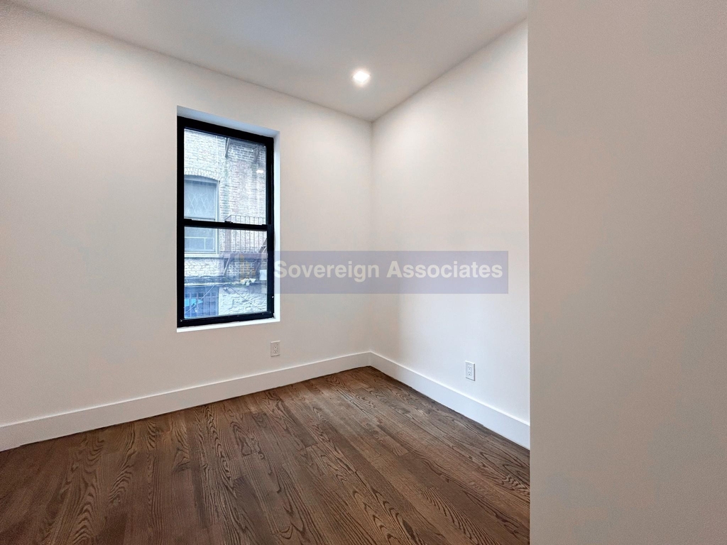 3139 Broadway - Photo 7