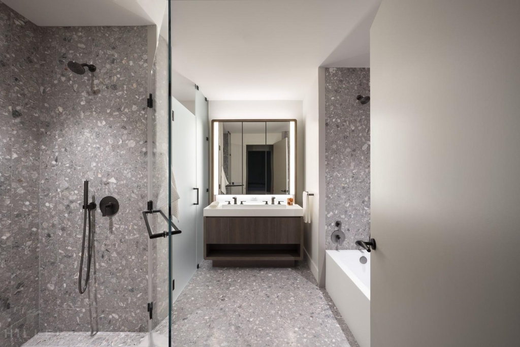 West 60th Street - Photo 8