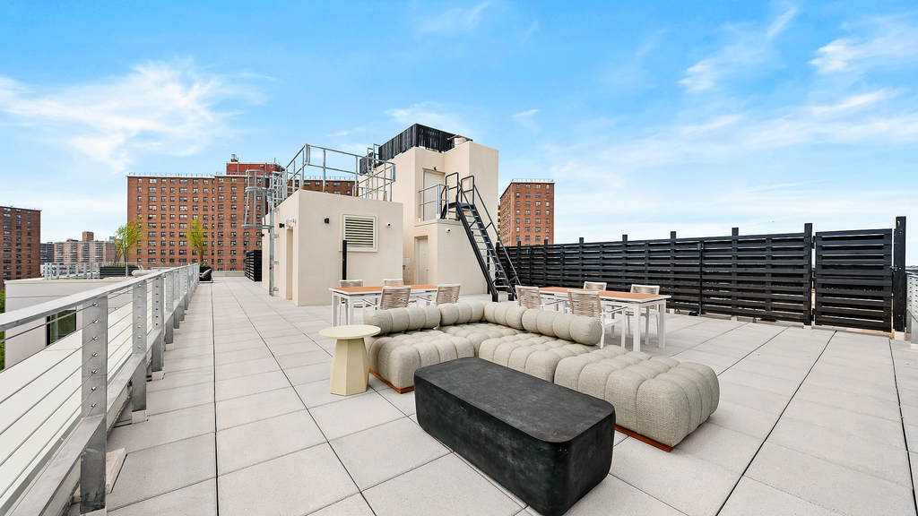 21 Garden St 11206 - Photo 13