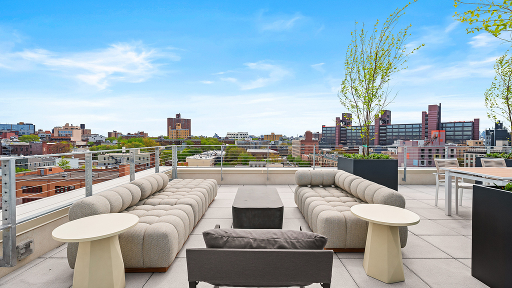 21 Garden St 11206 - Photo 16