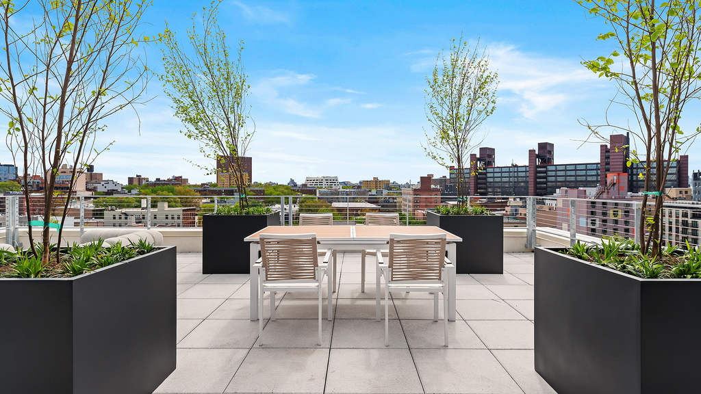 21 Garden St 11206 - Photo 18