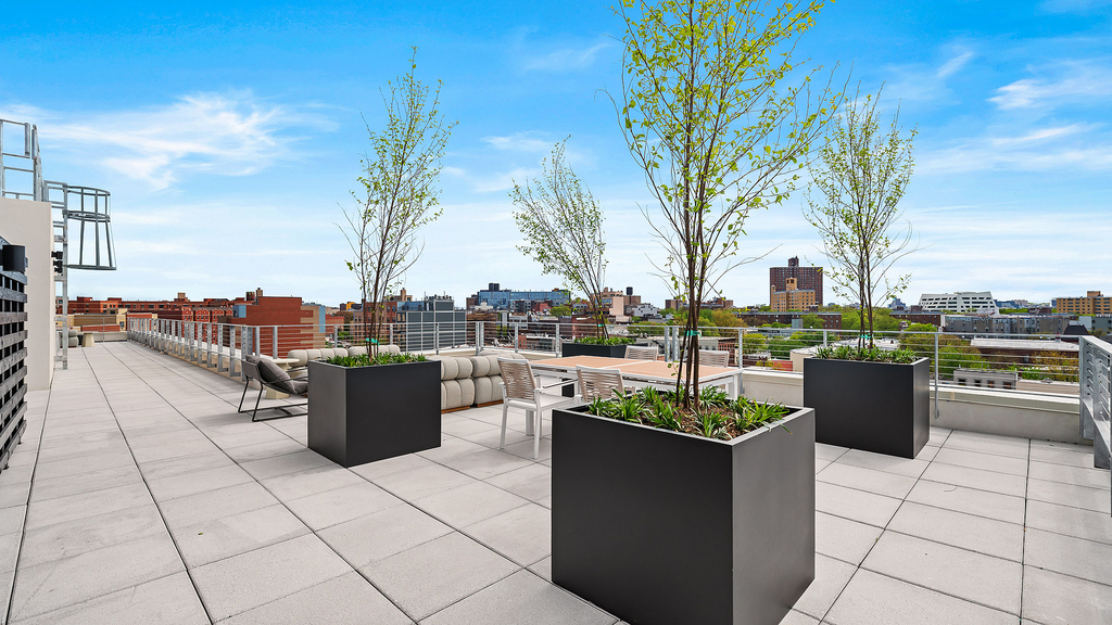 21 Garden St 11206 - Photo 17