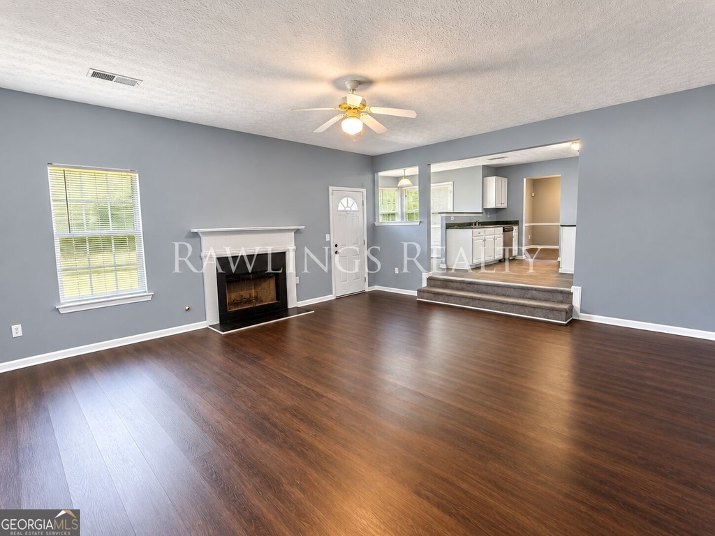 165 Concord Terrace - Photo 7