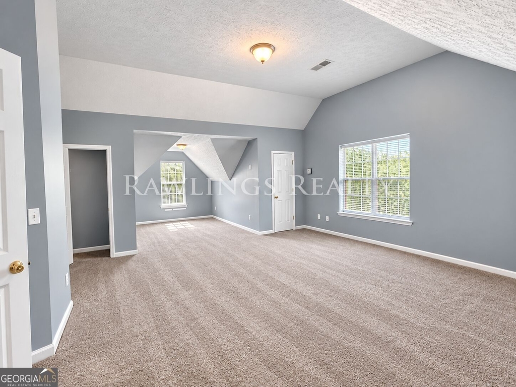 165 Concord Terrace - Photo 12