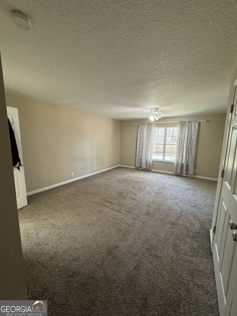 206 Acacia Drive - Photo 5