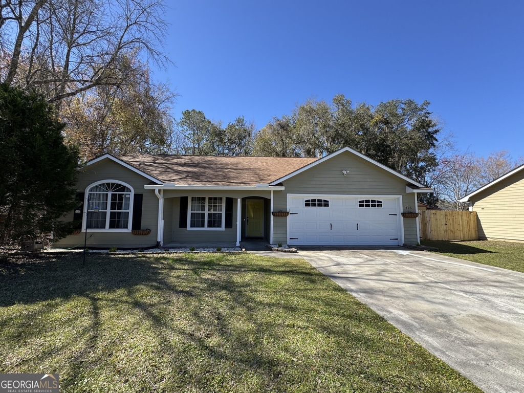 206 Acacia Drive - Photo 0