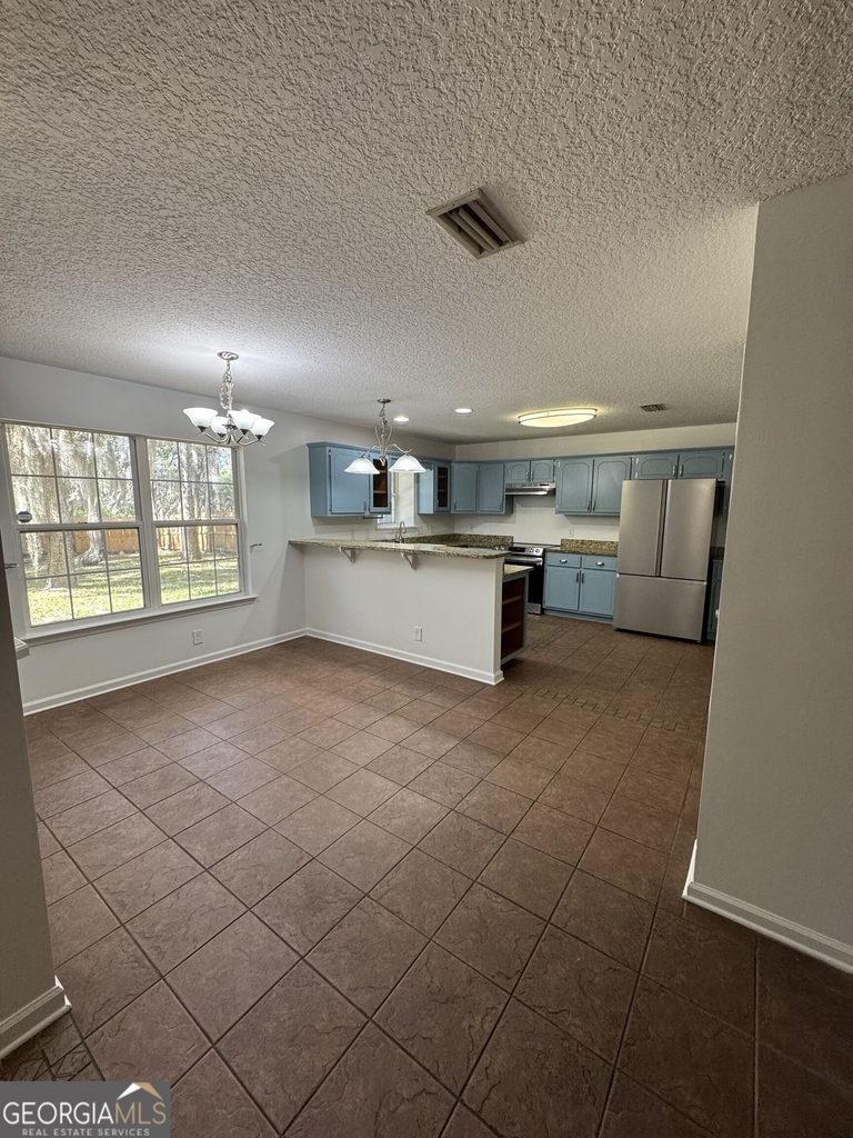 206 Acacia Drive - Photo 3
