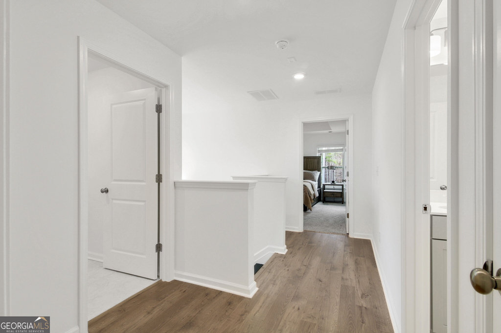 1576 Halstead Place - Photo 17